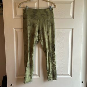 Lululemon align size 8 25” leggings diamond dye green high rise